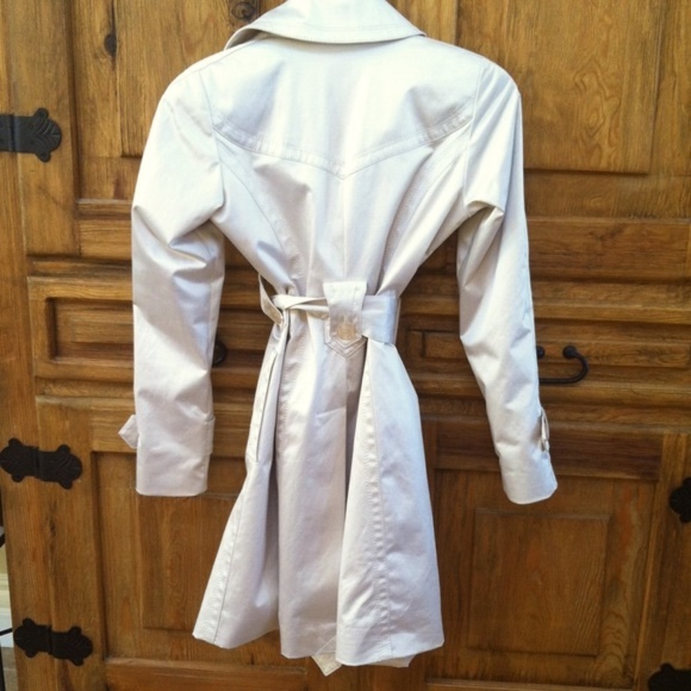 Jessica Simpson Beautiful pearl Trench coat!! - Picture 4 of 4